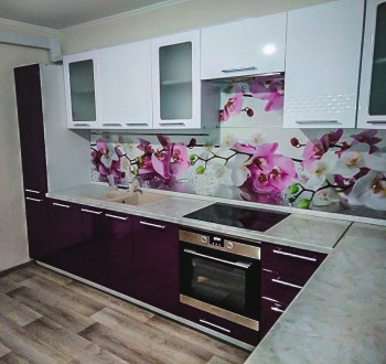 Модульная кухня Капля (Белый глянец/Лайм глянец) в Татарске - tatarsk.mebel54.com | фото